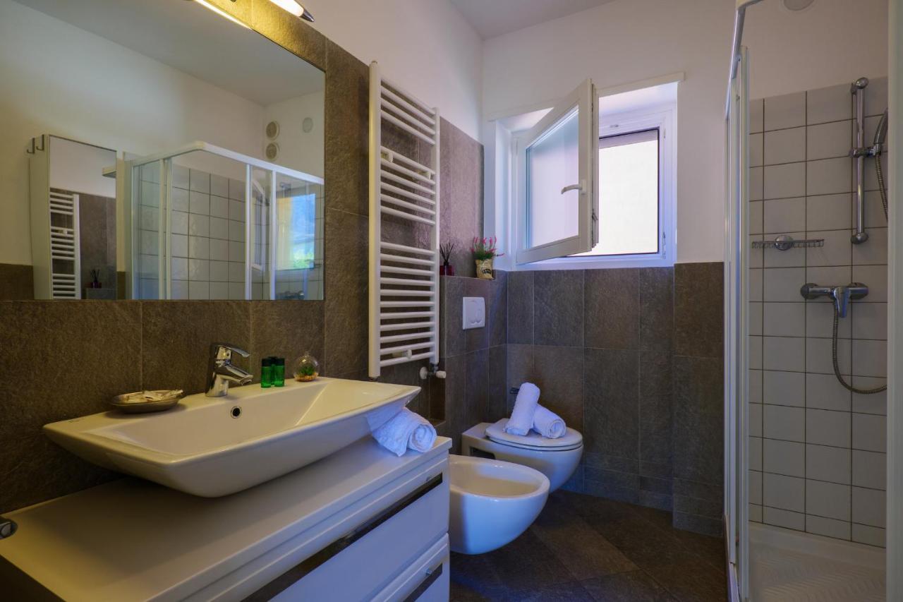 Residence Girasole Casa Gialla Colico Ngoại thất bức ảnh