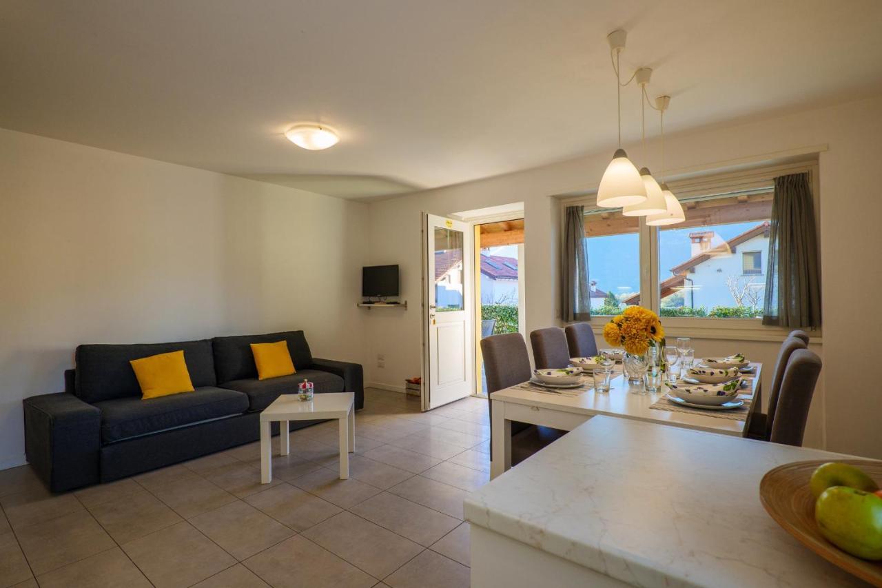 Residence Girasole Casa Gialla Colico Ngoại thất bức ảnh